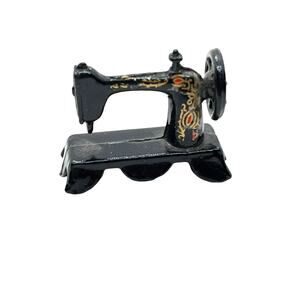 Miniature Dollhouse Sewing Machine 1800s Style Hand Wheel Black Painted Metal